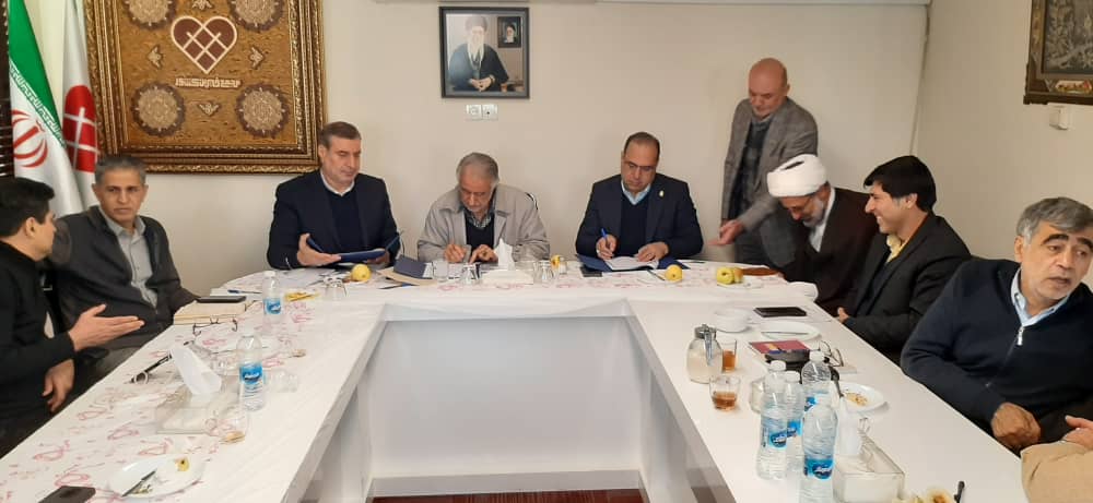 امضای تفاهم‌نامه همکاری گسترده میان دانشگاه علوم پزشکی ایران و مجمع خیرین کشور